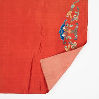 A Chinese embroidered chair cover/silk panel, late Qing dynasty.