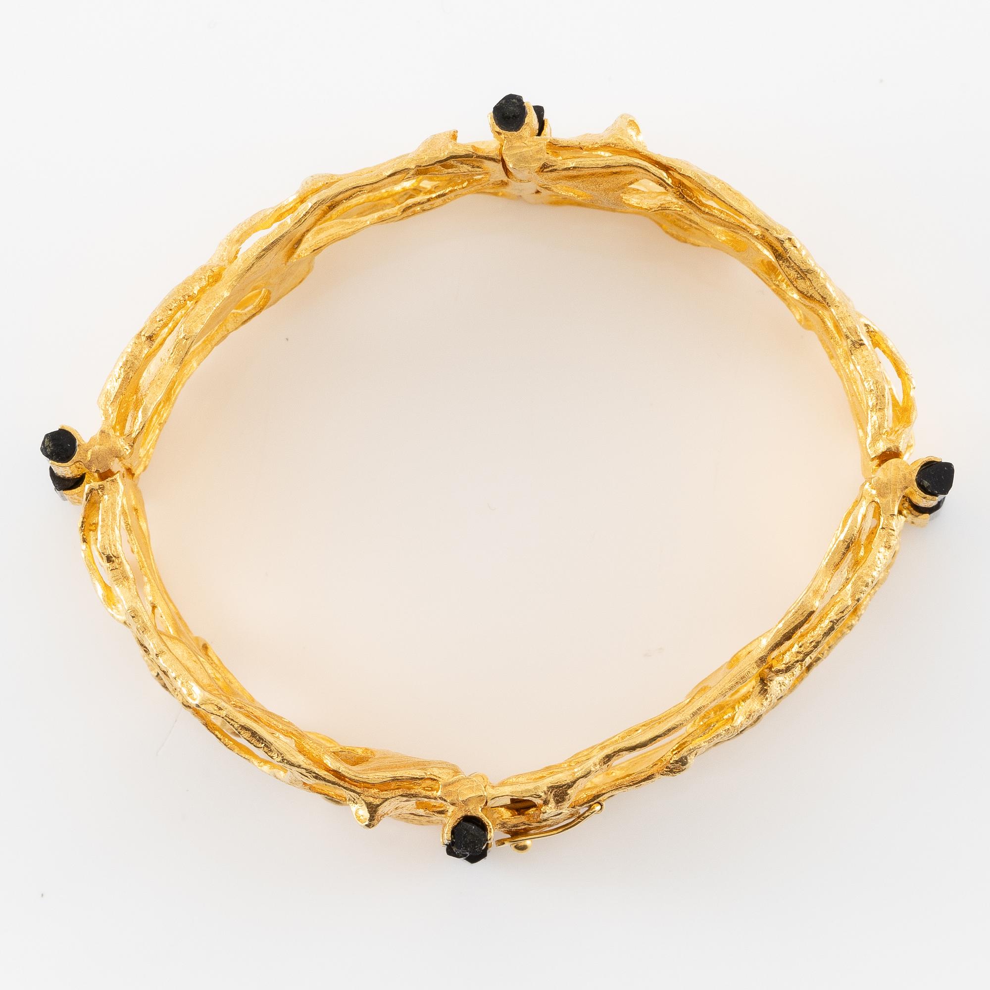 Björn Weckström, bracelet, "Offereld", 18K gold with tourmaline sticks, Lapponia 1972.