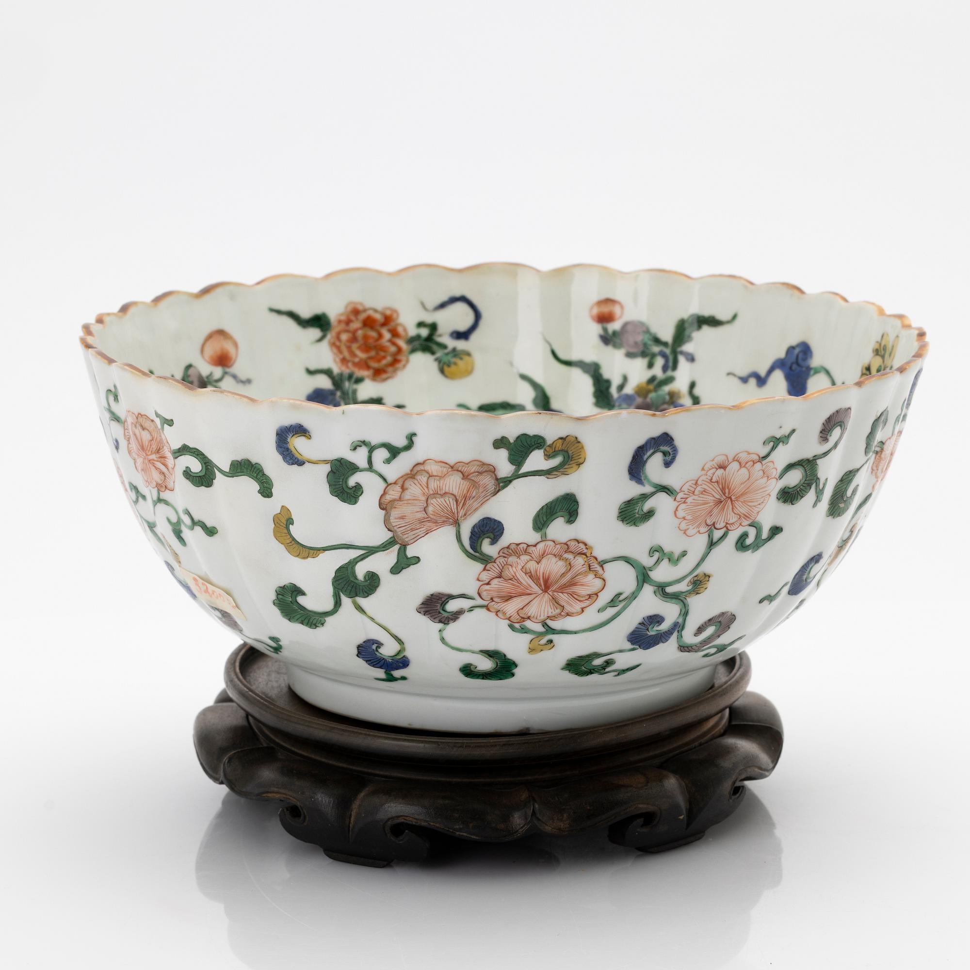 Bowl, porcelain, China, Qing dynasty, Qianlong (1736–95).