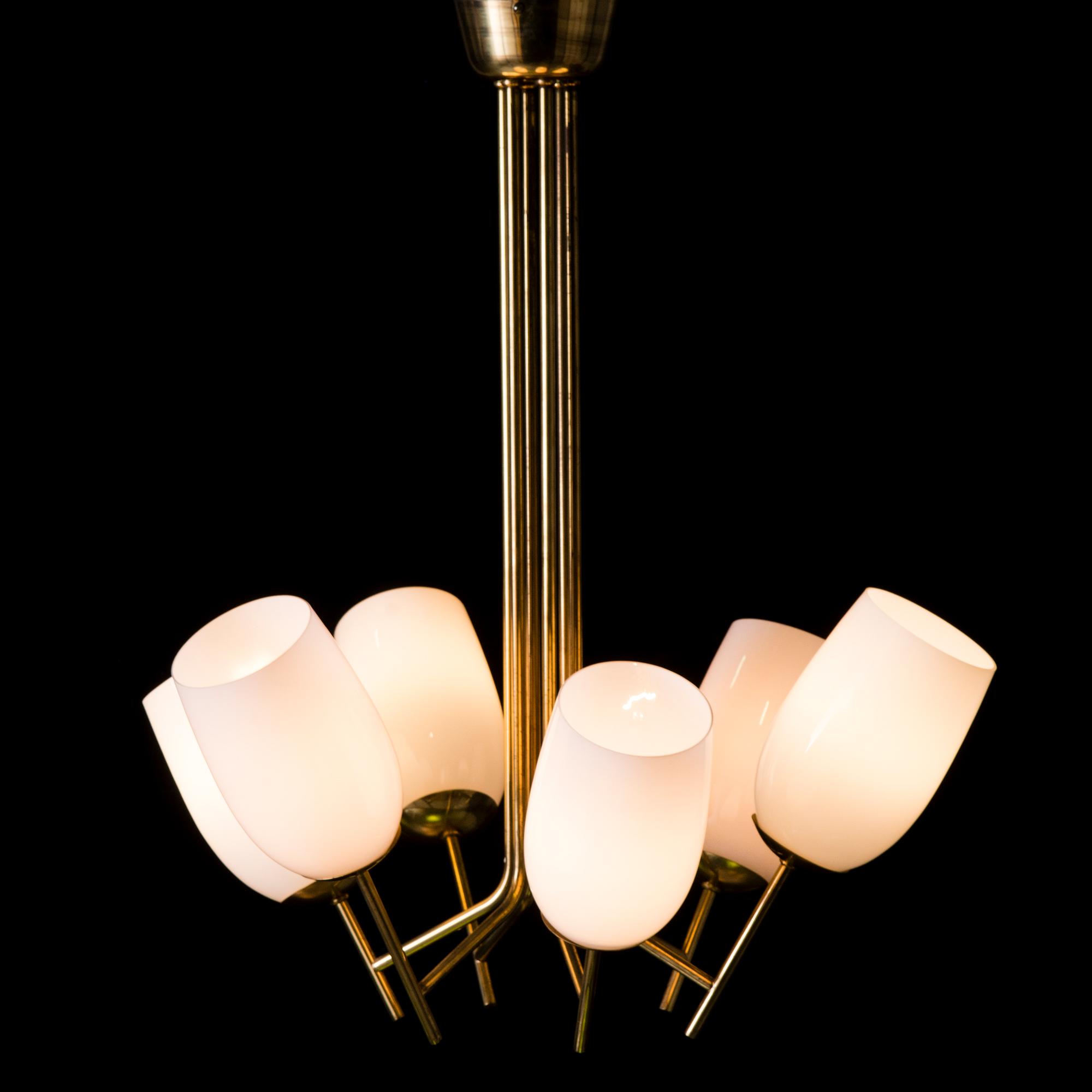 Paavo Tynell, PAAVO TYNELL, A mid 20th century chandelier for Idman.
