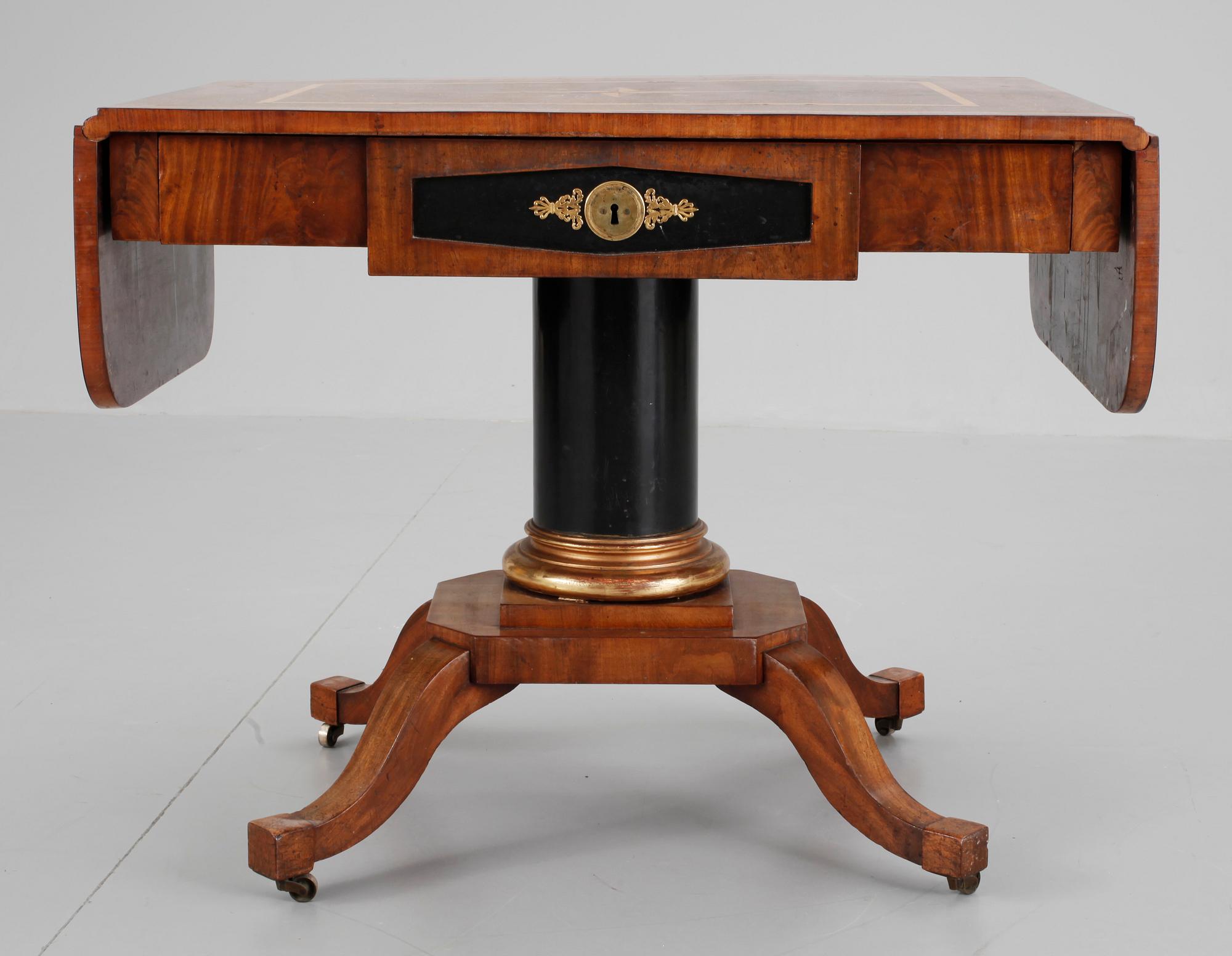 KLAFFBORD, empire, 1800-talets första del.