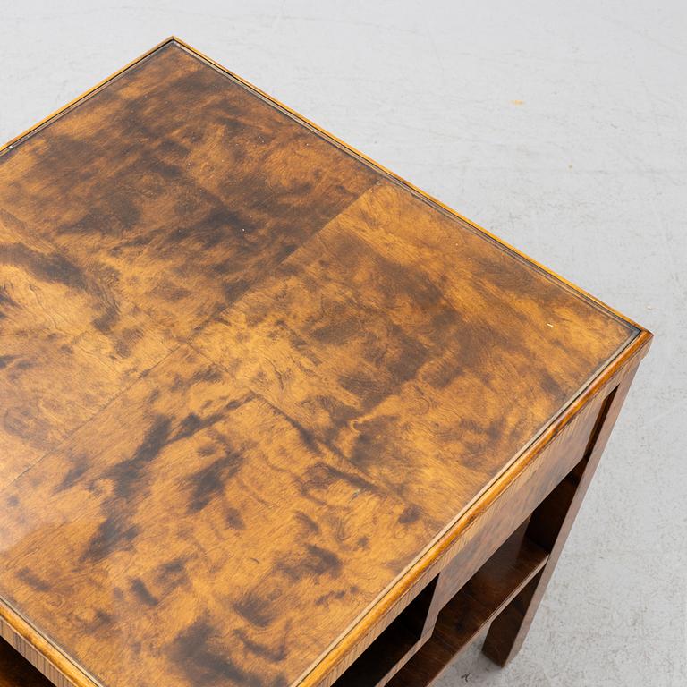 A 1930's table.