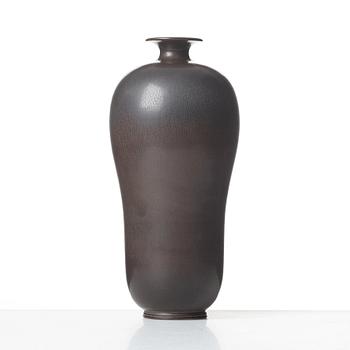 Berndt Friberg, a stoneware vase, Gustavsberg studio, Sweden 1952.