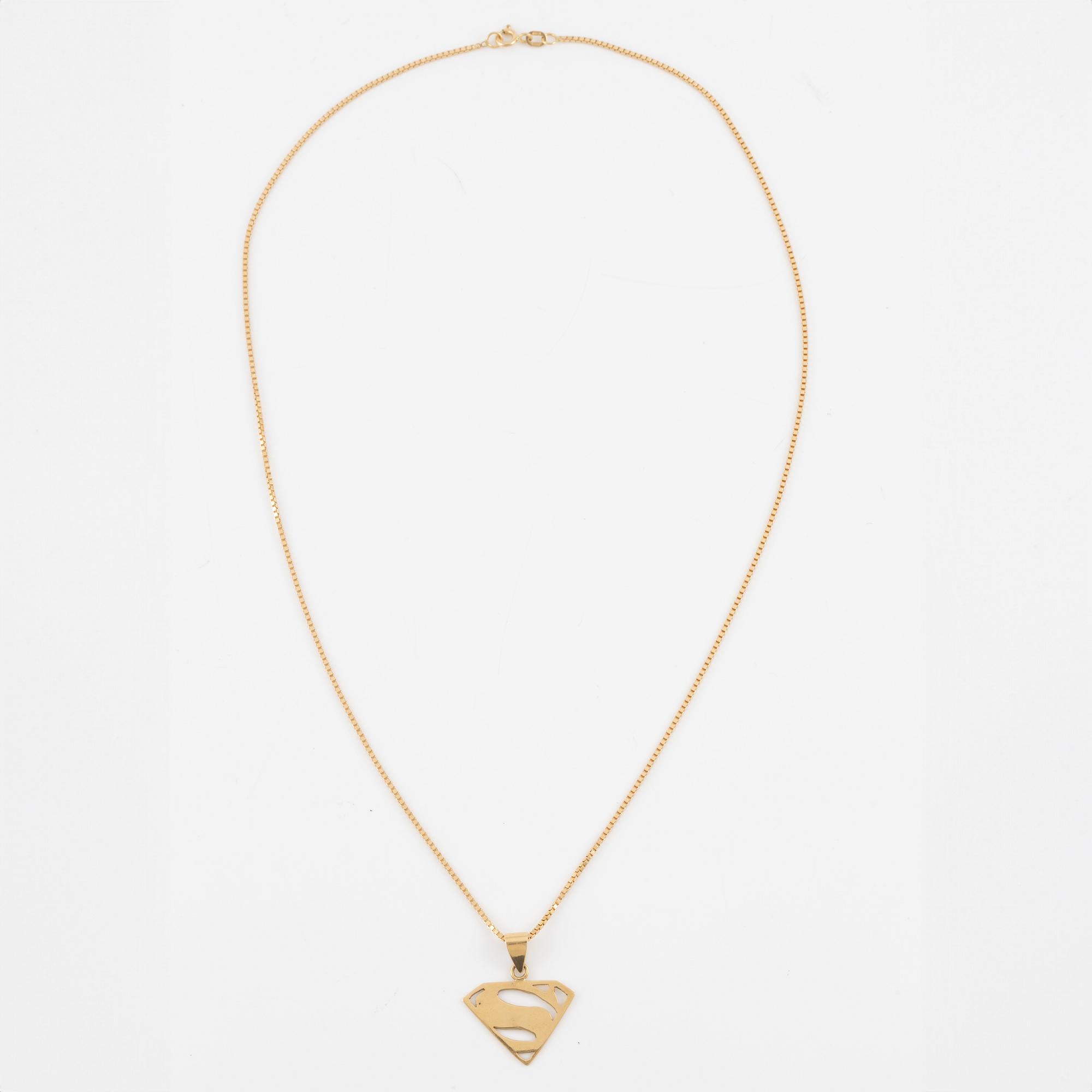 Pendant with chain and a pair of earrings, 18K gold, in the form of Superman/Superwoman logo.