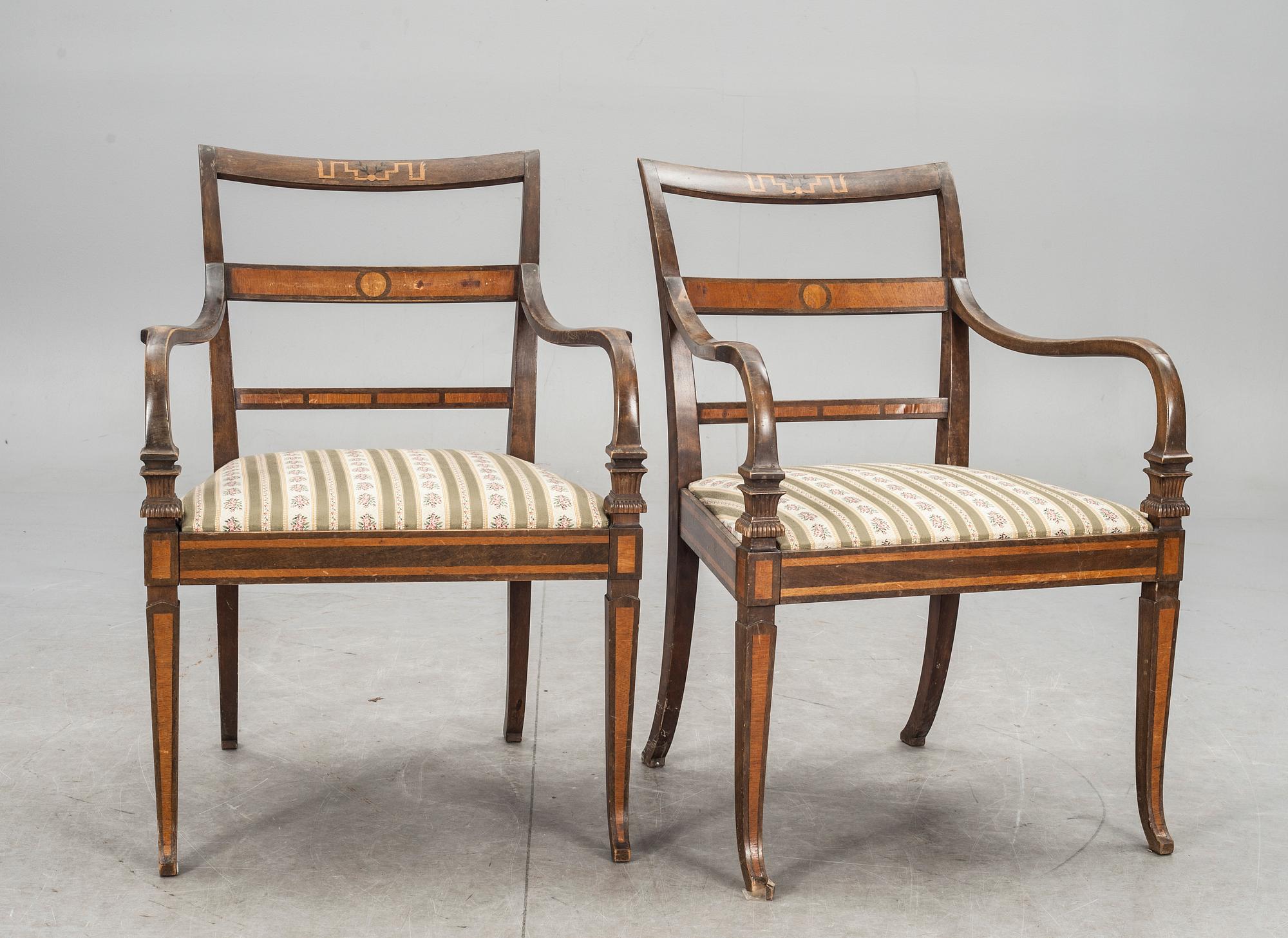 KARMSTOLAR, ett par. nyklassicism. 1920-tal.