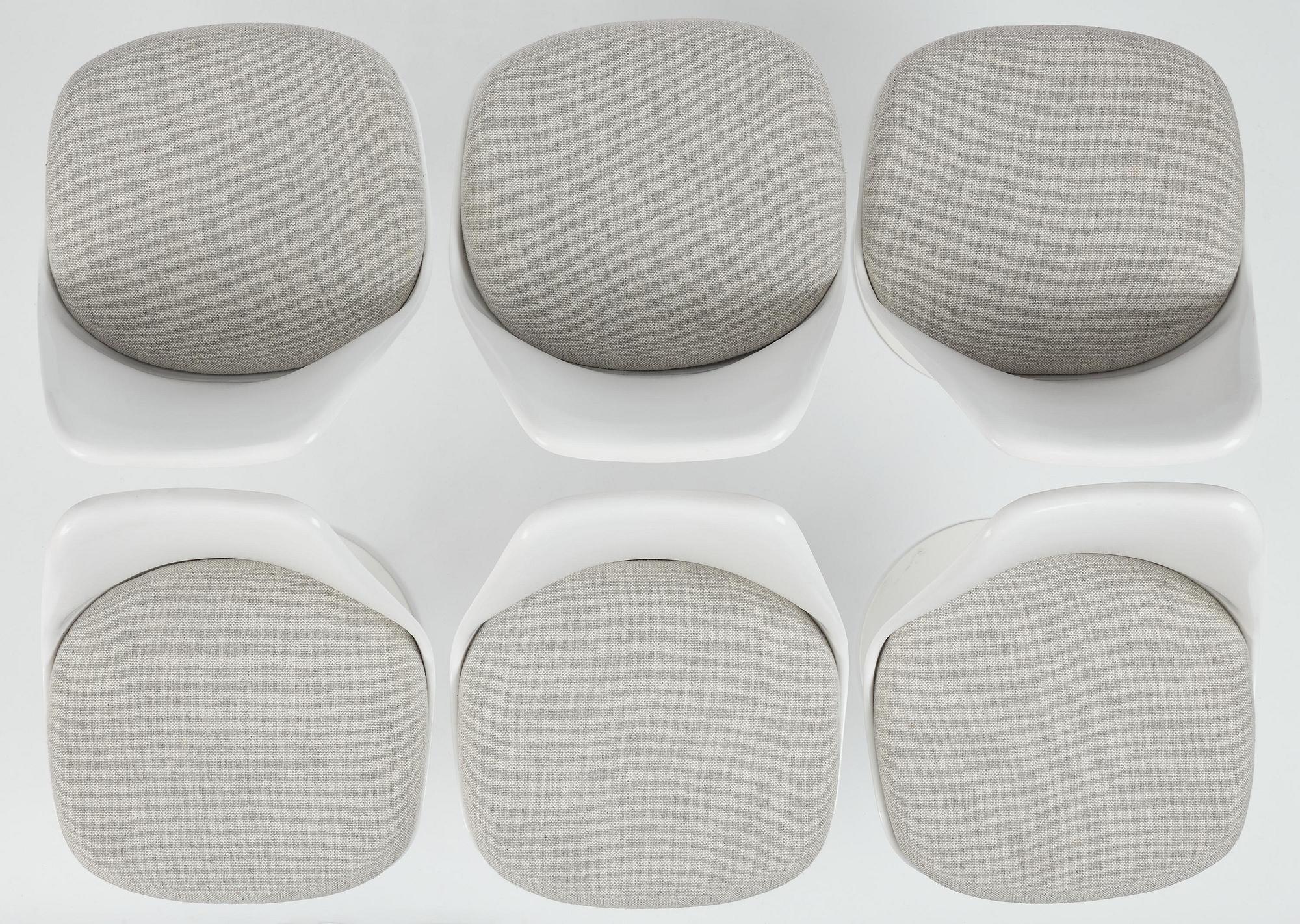 Eero Saarinen, a set of six "Tulip" chairs, Knoll Studio, 2010.