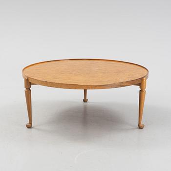 Josef Frank, a model '2139' elm burr and walnut coffee table from Firma Svenskt Tenn, after 1985.