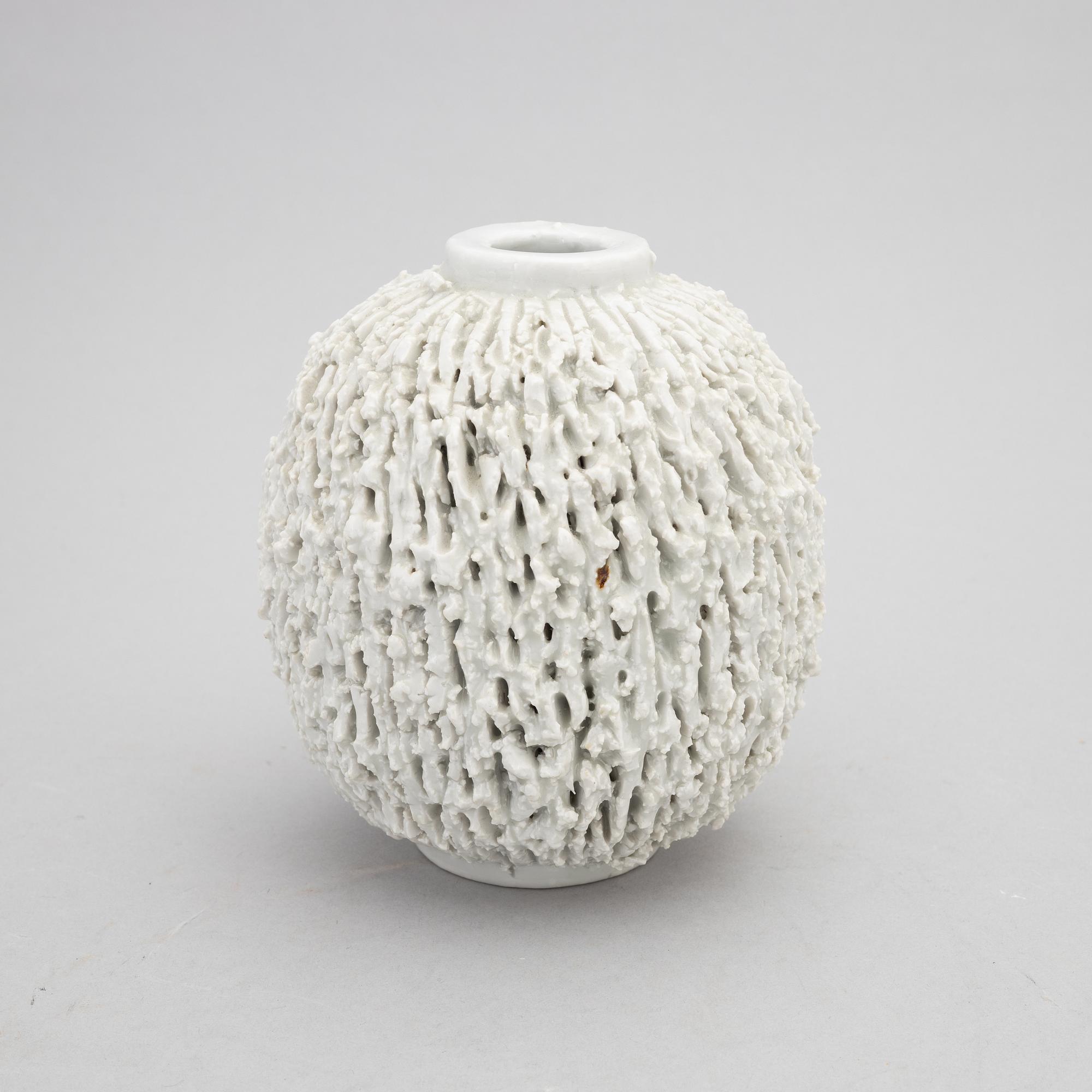 Gunnar Nylund, a stoneware vase, Rörstrand.