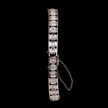 ARMBANDSUR, platina, diamanter tot ca 3,20 ct, tidigt 1900-tal.