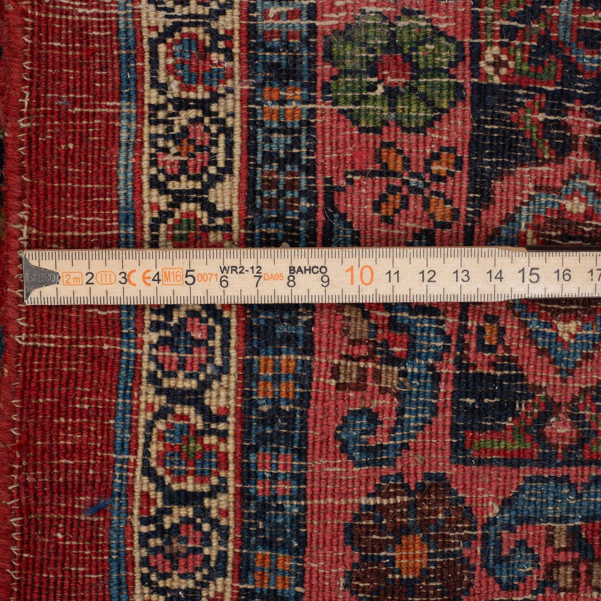 A carpet, Bidjar, circa 350 x 265 cm.