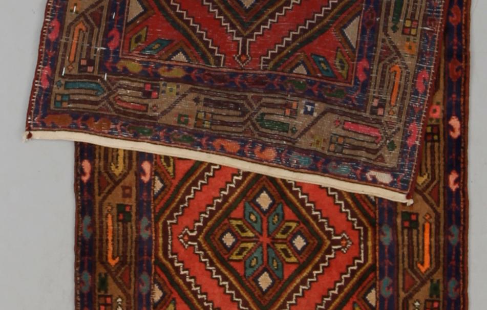 MATTA, Hamadan, ca 320 x 80 cm.