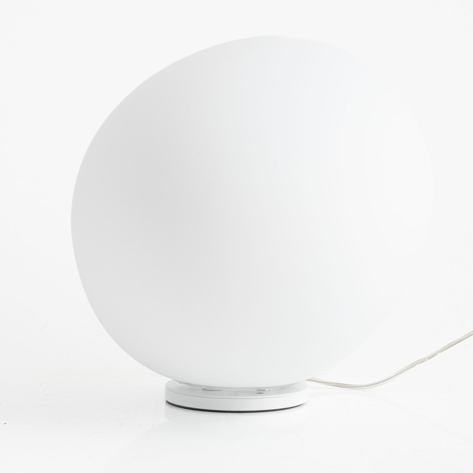 Ludovica & Roberto Palomba, a "Gregg Medium" table lamp, Forscarini, Italy.