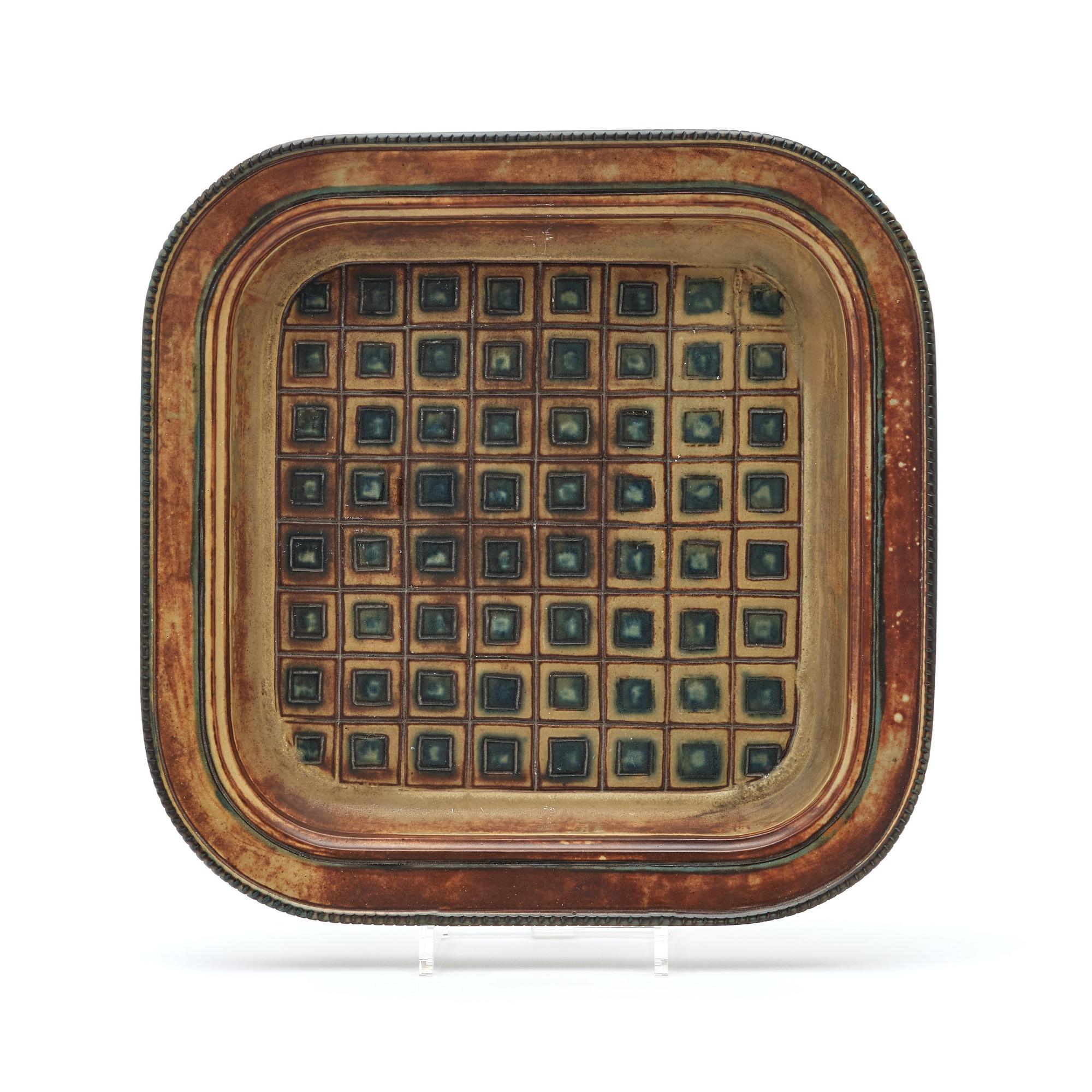 Wilhelm Kåge, a 'Farsta' stoneware dish, Gustavsberg studio 1958.