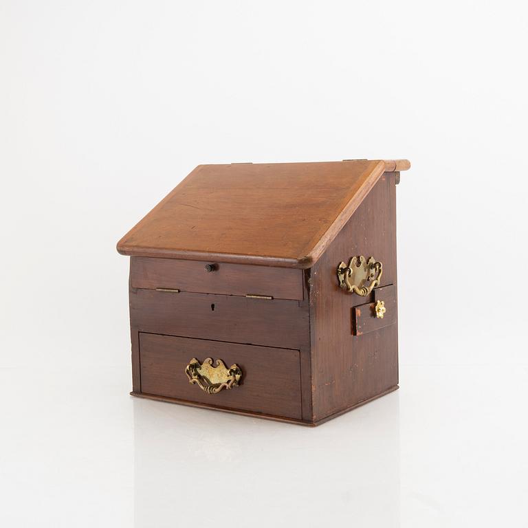 Reseapotek, Howard Lloyd & Co England  1900-talets första del.