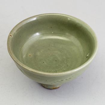 A celadon glazed stem cup, Ming dynasty (1368-1644).