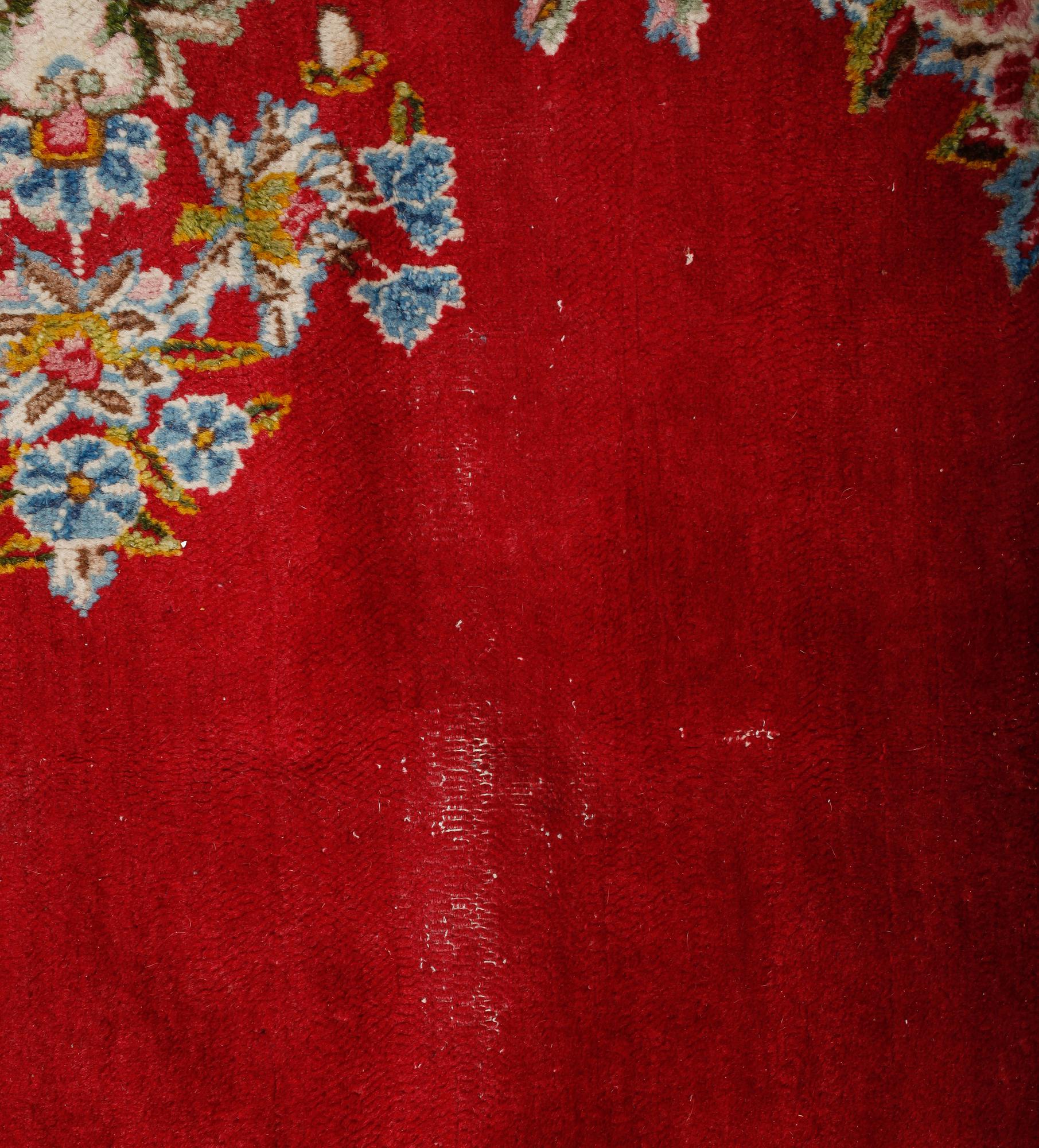 MATTA, Kirman, old, signerad, ca 410 x 290 cm.