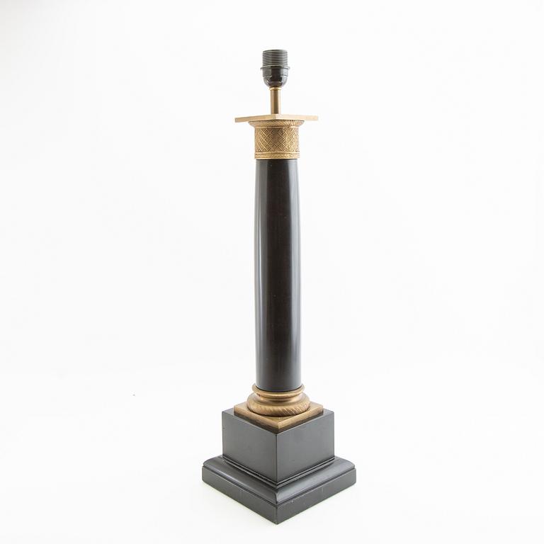 Bordslampa Empire-stil 1900-talets andra hälft.