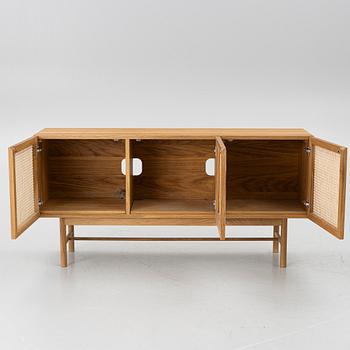 Sideboard, ”Racquet”, Hans K, samtida.