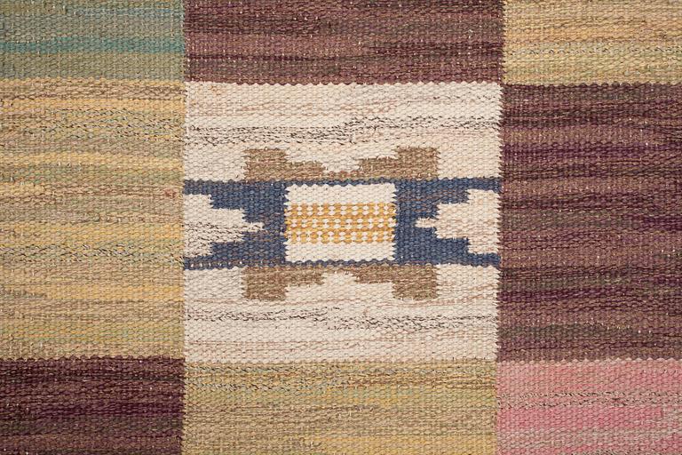 MATTA. "Rutmattan". Rölakan. 294,5 x 207,5 cm. Signerad MMF.