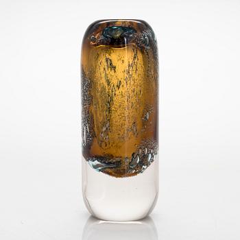 Heikki Orvola, A 'Vulcano' art glass vase, signed Heikki Orvola Nuutajärvi Notsjö. Designed 1974.