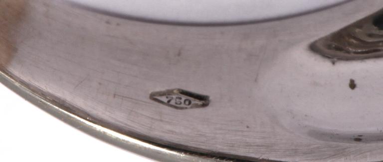 RING, 18k vitguld med briljantslipade diamanter totalt ca 2.00 ct, Alessandria, Italien. Vikt 10 g.