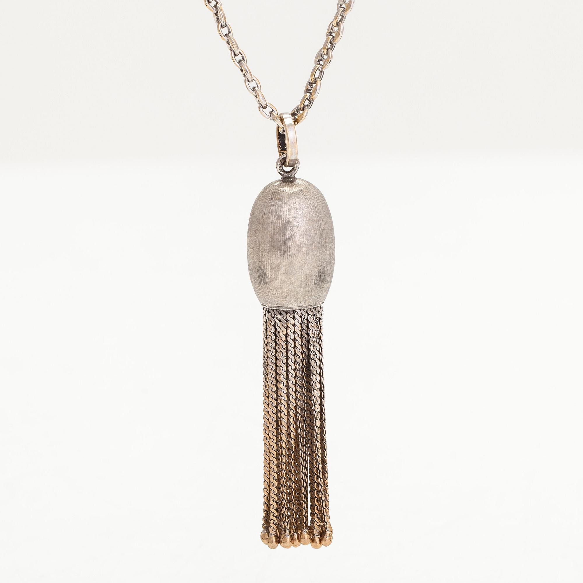 Halsband, 18K vitguld med tofshänge. Schweiz.