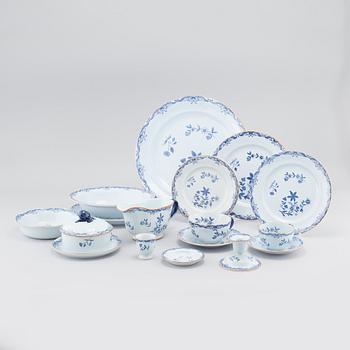 109 pieces of porcelain tableware from Rörstrand, model "Ostindia", 20th century.