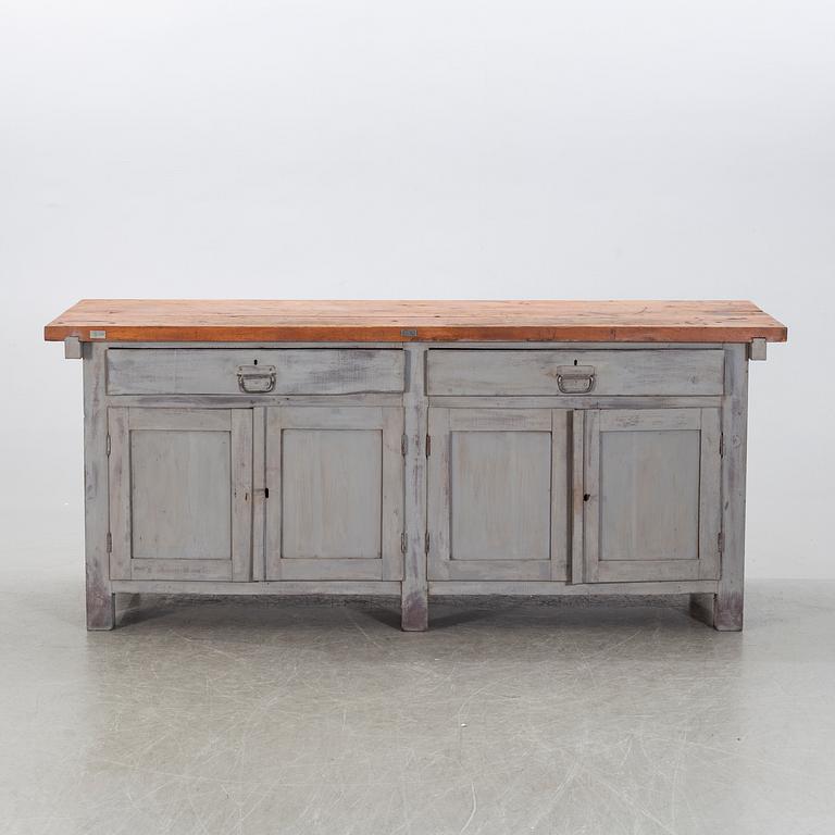 ARBETSBÄNK/SIDEBOARD 1900-tal.