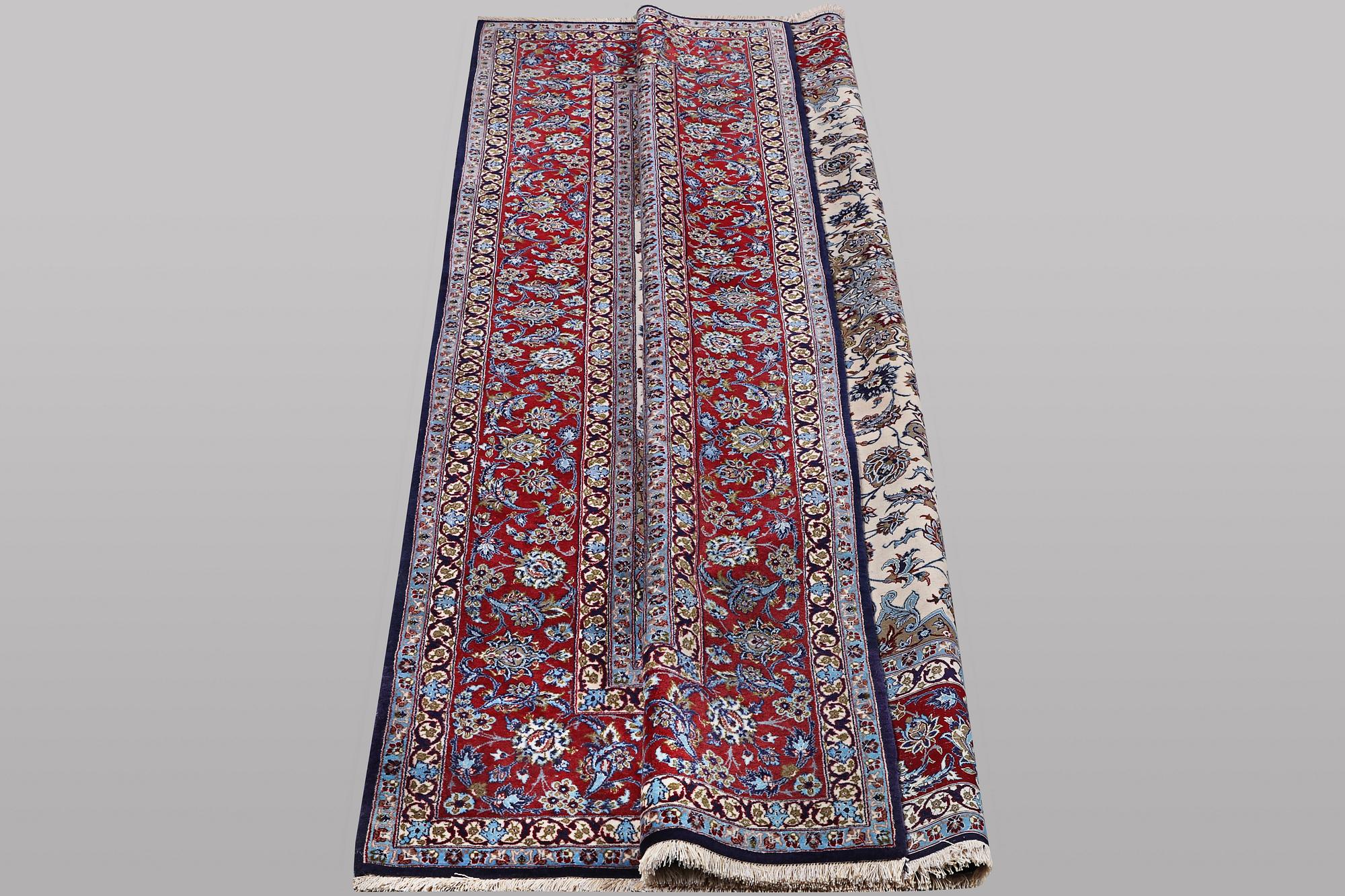 Matta, Isfahan, silkevarp och silkesinslag, ca 245 x 155 cm.