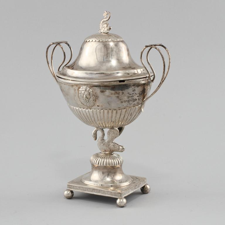 SOCKERSKÅL, silver, troligen Jacob Richard Borg, Empire,  Sverige, 1828. Vikt 595 g.