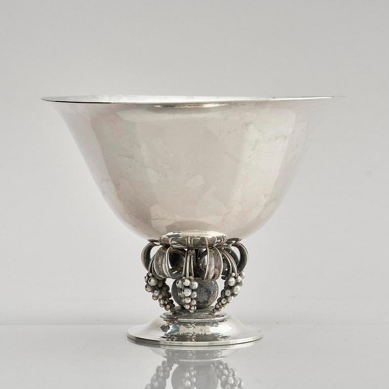 Georg Jensen, a sterling silver centrepiece bowl, model no. 775, design Harald Nielsen, Copenhagen 1933-1944, Swedish Import mark.