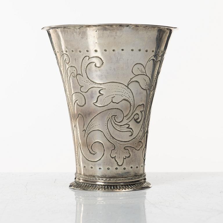 Johan Pettersson Berg, bägare, silver, Norrköping 1768. Rokoko.