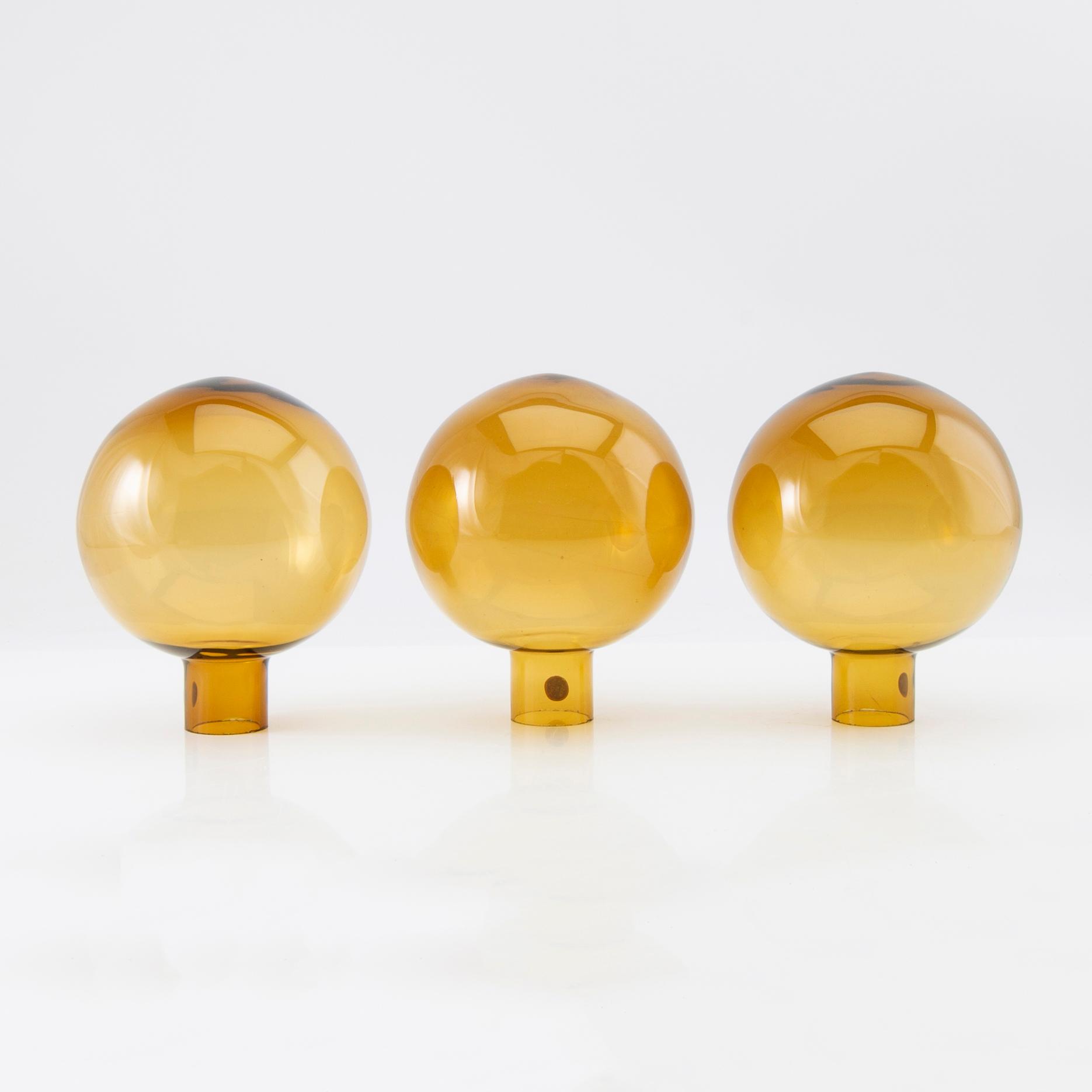 Hans-Agne Jakobsson, vägglampor 3 st  Markaryd sent 1900-tal.