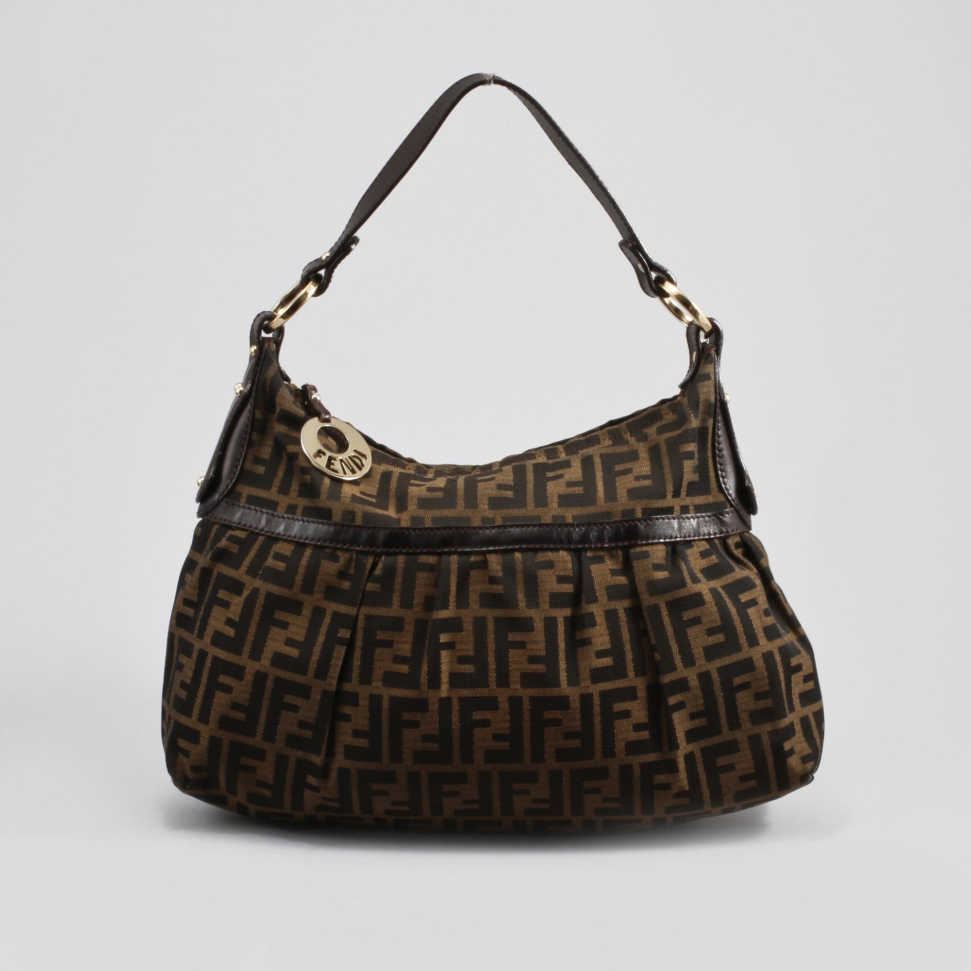 VÄSKA, "Chef Zucca", Fendi.