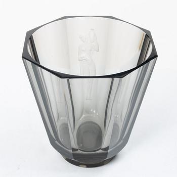 Vicke Lindstrand, a vase, Orrefors, 1937.