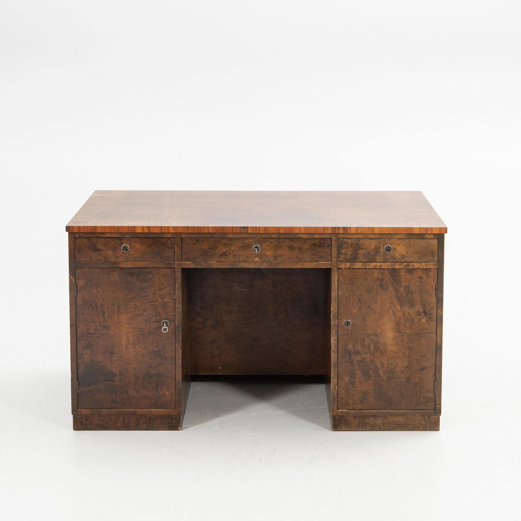 Skrivbord, 1900-talets första hälft.