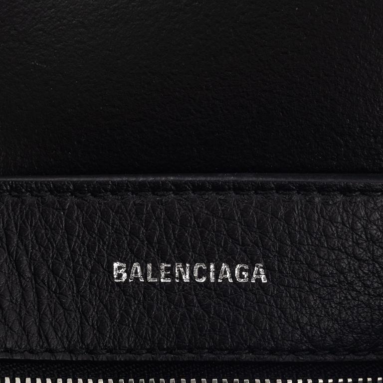 Balenciaga, "Everyday Tote".