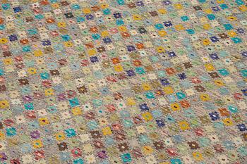 Rug, Kelim, approx. 349 x 269 cm.