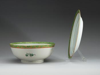 A green, red and gold punch bowl with stand, Qing dynasty, Qianlong (1736-95).