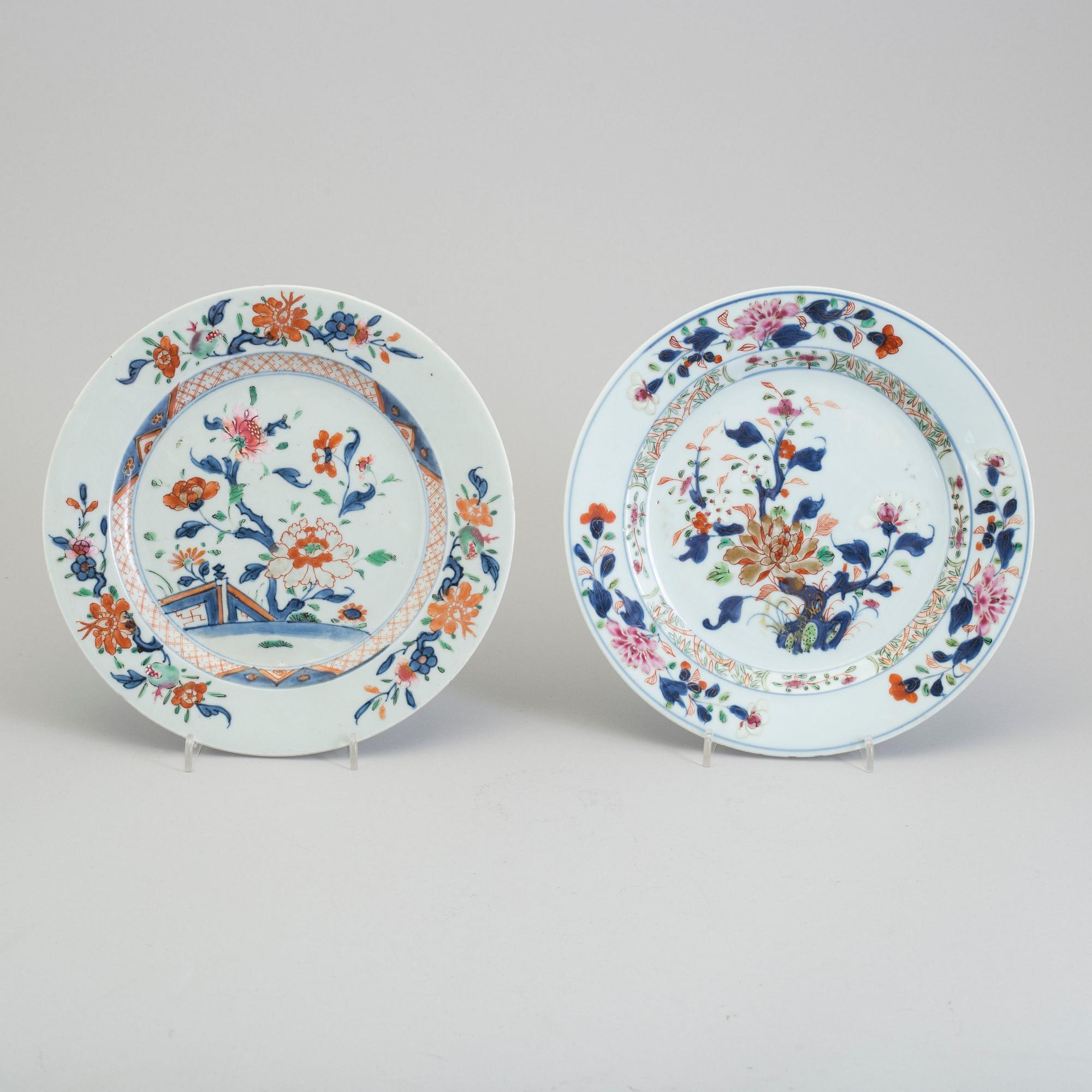 Two famille rose export porcelain plates, Qing dynasty, Qianlong (1736-95).
