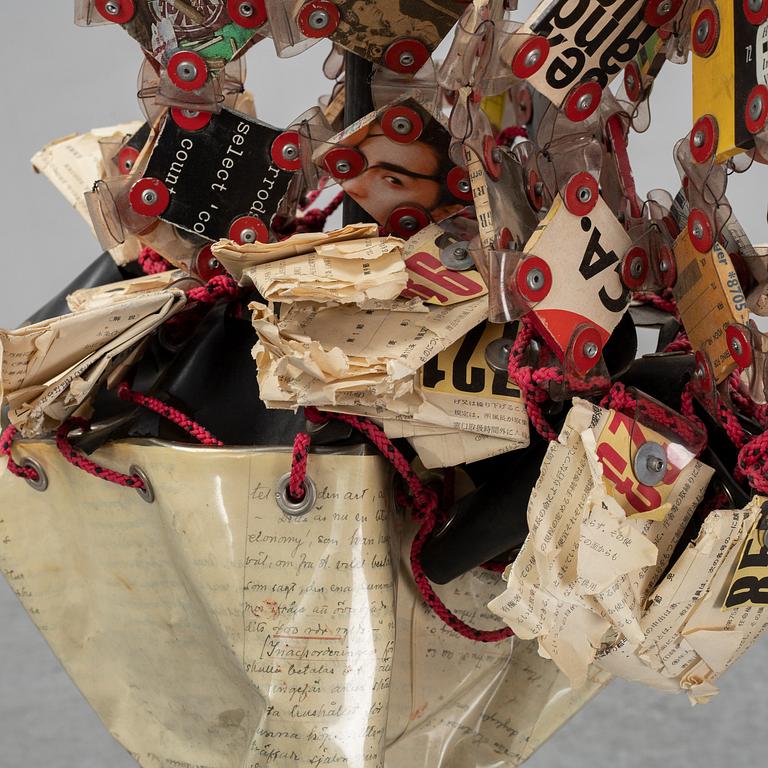 Carouschka Streijffert, skulptur, ur serien Ticketscollage.