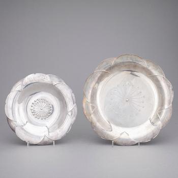 FAT, 2 st, sterling silver, K. Uyeda, Japan 1900-tal. 857 gr.