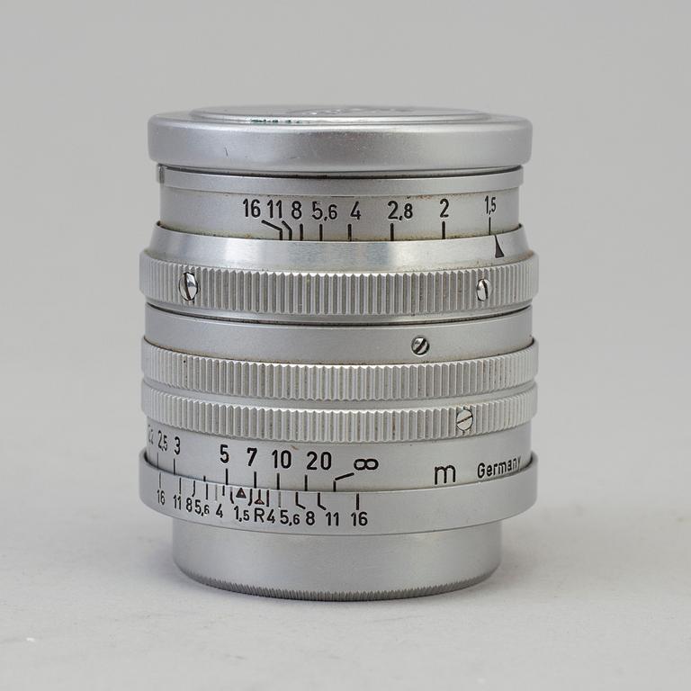 A Leica Leica IIIf no 527327 from 1951. With Elmar f=5 cm 1:3,5, Summarit f=5 cm 1:1,5 and more.