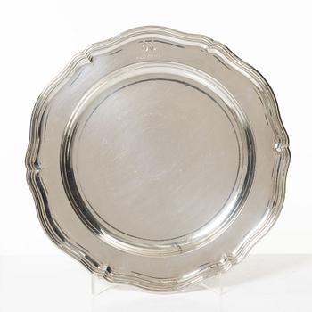 Fat, 2 st, silver, rokokostil, bl.a. Silvervarufabriken F D Erlandsson, Kristianstad 1926.