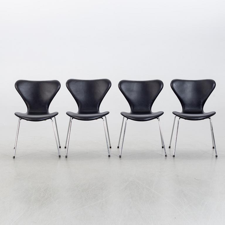 ARNE JACOBSEN, "Sjuan", 6 chairs.
