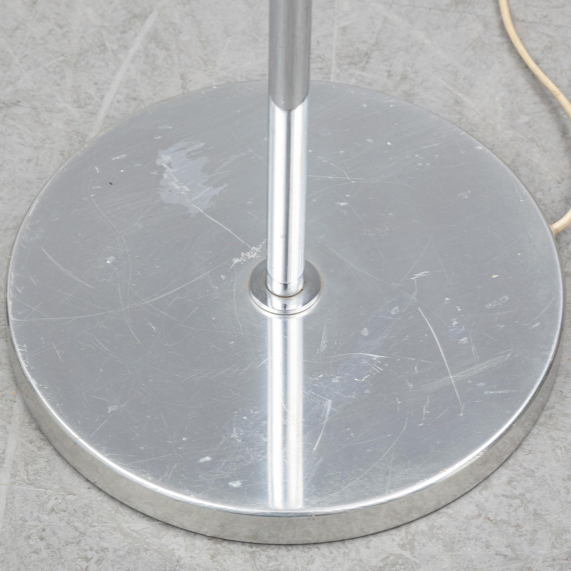 A pair of chrome standard lights from Bergbom.