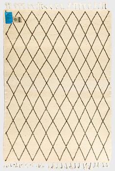 Matto, Marokko, noin 206 x 144 cm.