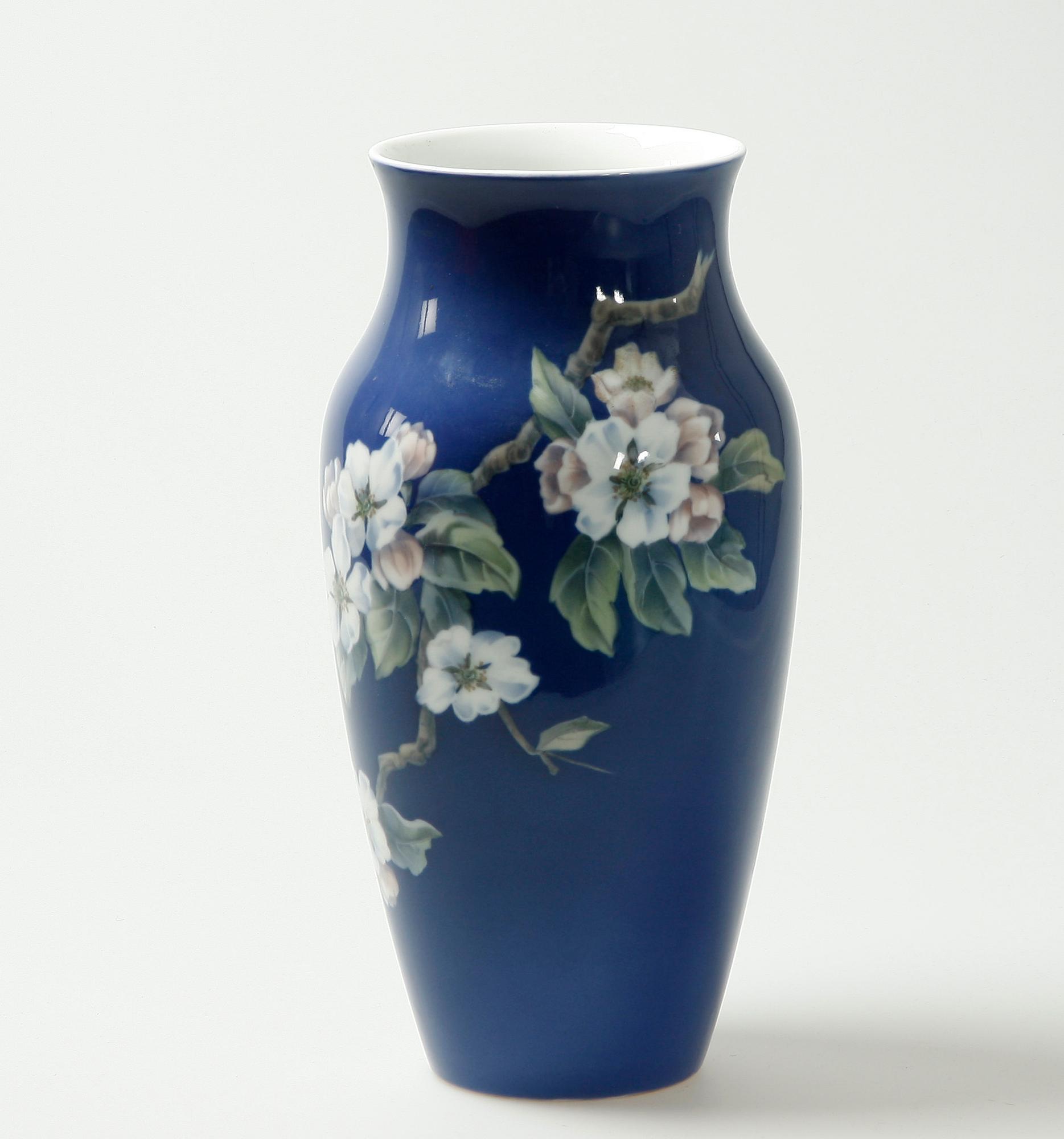 VAS, porslin, Royal Copenhagen, 1900-tal.