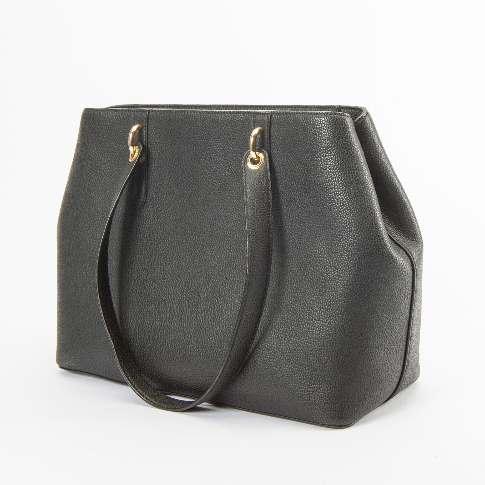 A leather Hayward Satchel handbag by Ralph Lauren. Bukowskis