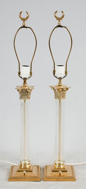 BORDSLAMPOR, 1 par, gustaviansk stil, 1900-talets andra hälft.